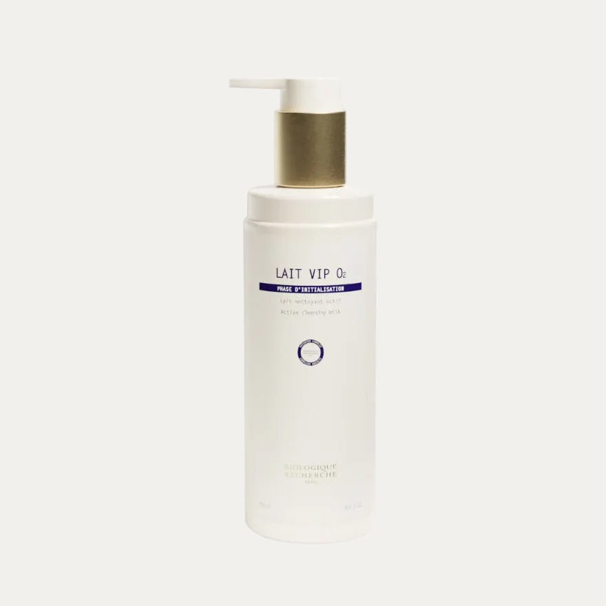 Biologique Recherche Lait VIP O2 250ml oxygenating cleansing milk that gently removes makeup, impurities, and daily pollutants