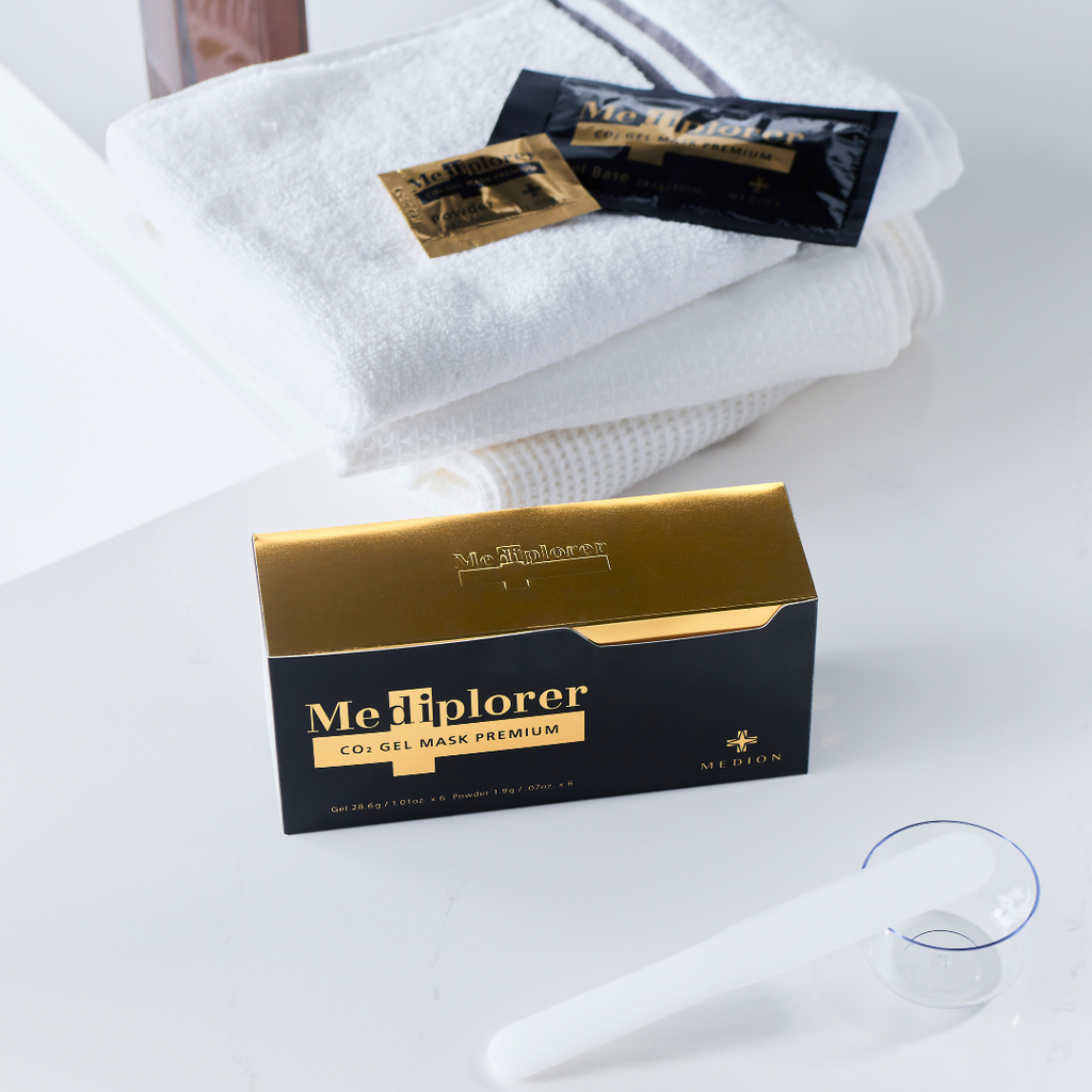 Mediplorer CO₂ Gel Premium - professional carboxy therapy mask for home use. Immediate glowing effect, reduces pigmentation. Shop at Oasis Amsterdam.