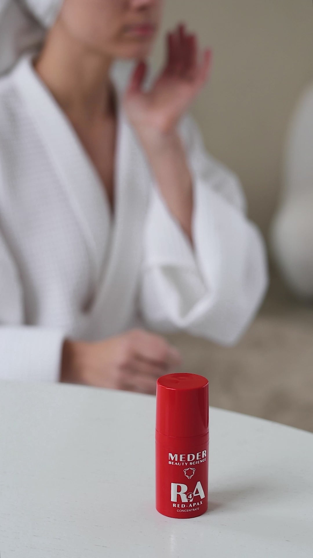 Meder Red-Apax Anti-Redness Serum delivers visibly less redness from the very first days of use - calming sensitive, reactive and redness-prone skin&nbsp;gently and effectively.

For women experiencing premenopausal or menopausal hot flashes, skin discomfort and heightened sensitivity, Red-Apax brings instant relief - rebalancing skin reactivity and restoring comfort from within.